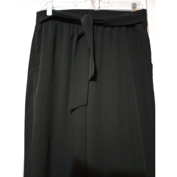 Tahari Pants Ladies Medium Black Pull On Waist Cropped Light Weight - Picture 3 of 6